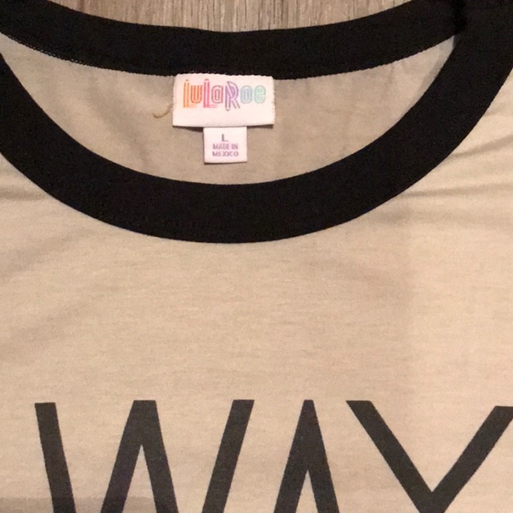 🌵LulaRoe 🌵 Ringer T-Shirt - Picture 3 of 3